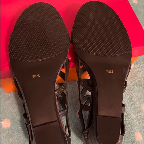 New York Transit Strappy Dress Sandals - Picture 5 of 5